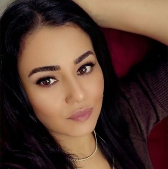 Meet your Posher, Cynthia - Picture 1 of 1